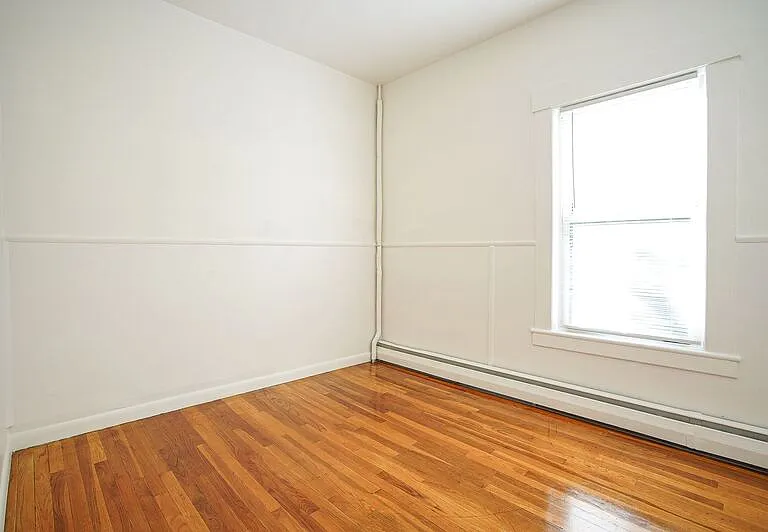 72 Walnut St #1L — Photo 11