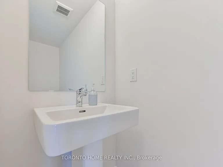 113 Mumbai Dr — Photo 19