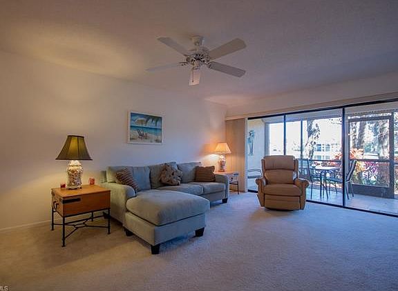 2nd image of 5716 Deauville Cir APT I105