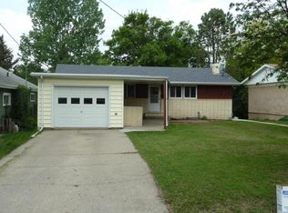 1203 2nd Ave NE, Jamestown, ND 58401