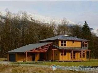 53725 Stafford Ln, Rockport, WA 98283