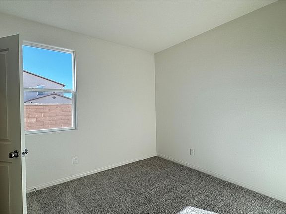 5th image of 1219 Great Hollow Ave