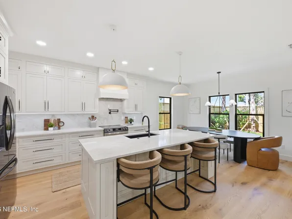 808 4TH Street S, Jacksonville Beach, FL 32250