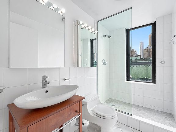4th image of 445 5th Ave #16F