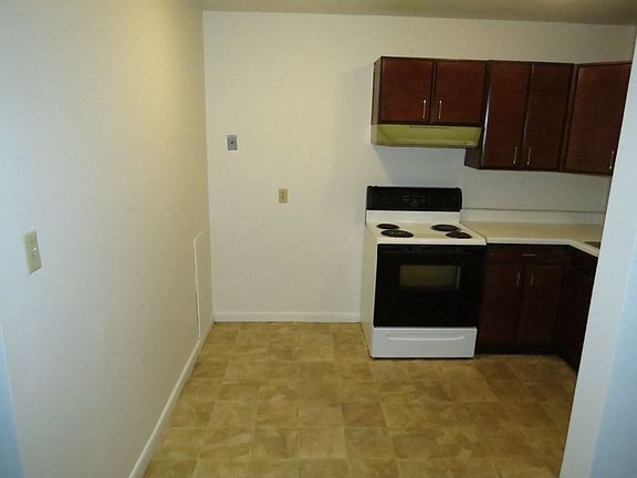 4th image of 103 E 7th Ave #0