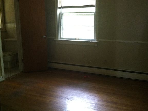 3rd image of 2219 Sommie Ln