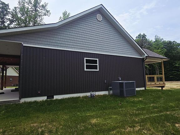 3rd image of 186 Short Leaf Ln