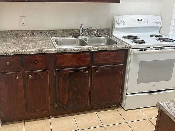 4th image of 831 S Missouri Ave APT 1