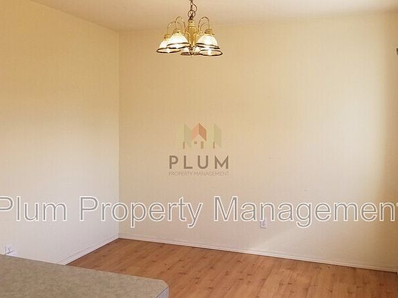 5th image of 1325 Bridgecourt Way