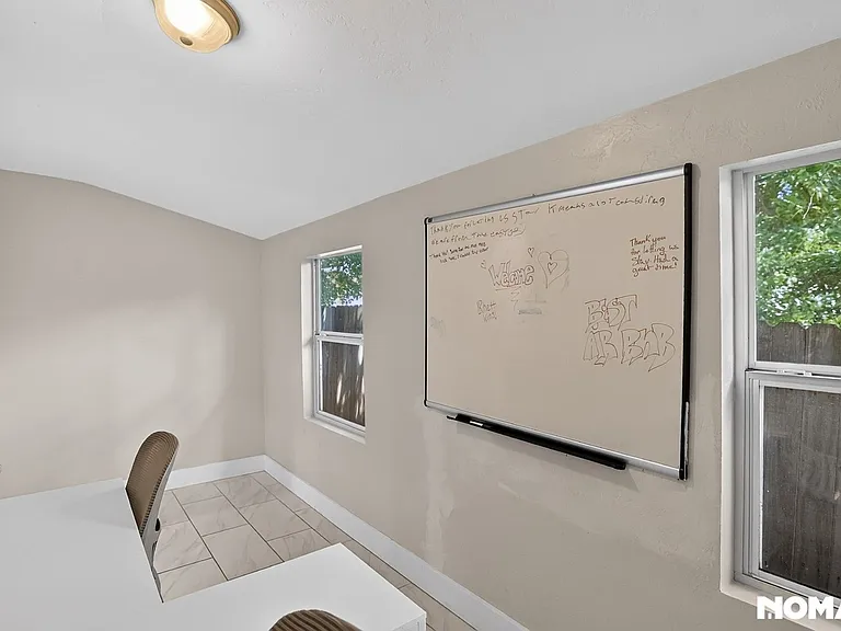 1412 N Virginia Ave — Photo 21