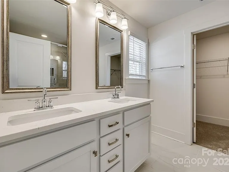 1237 Eastway Dr — Photo 31