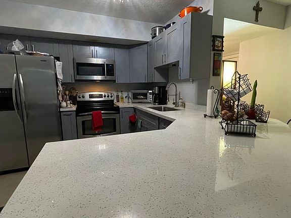 2nd image of 216 Villa Cir