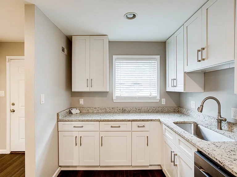2684 Bowen Rd SE — Photo 11