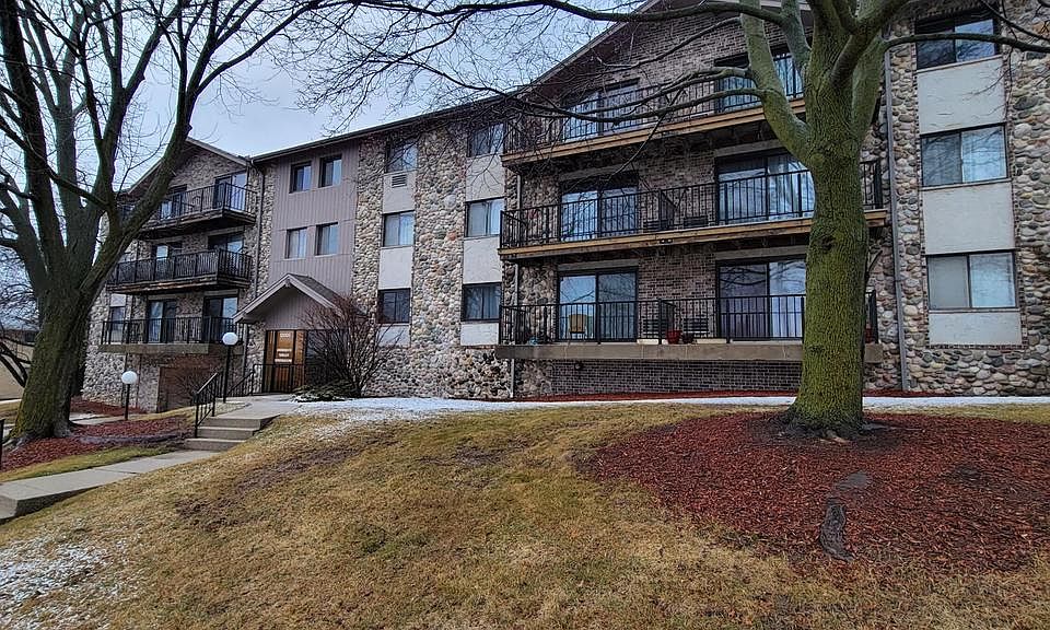 12000 West Bluemound RD UNIT 207, Wauwatosa, WI 53226 Zillow