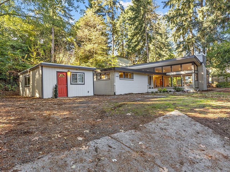 3rd image of 14807 Stone Avenue N