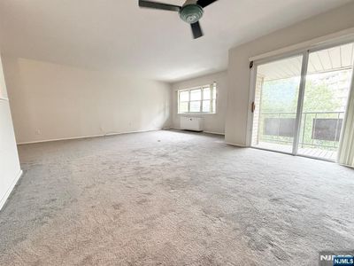 1111 River Rd APT E17, Edgewater, NJ, 07020