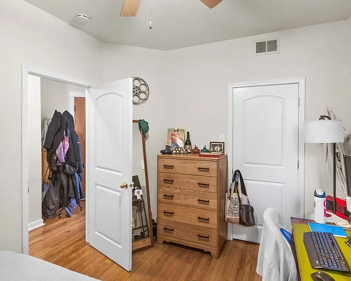 3115 N Sheffield Ave — Photo 9