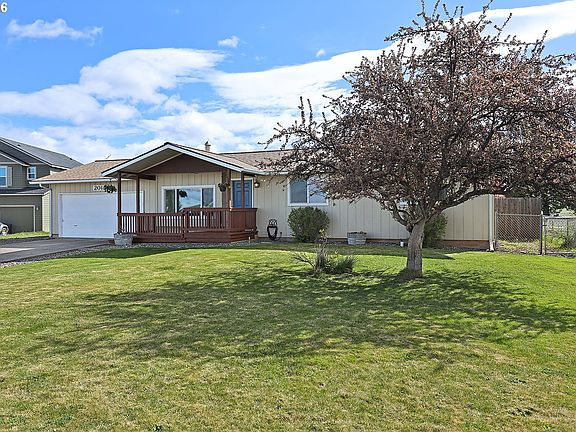 2nd image of 2018 Chatfield Pl