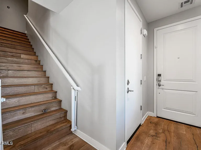 3030 N 38th St #122 — Photo 14