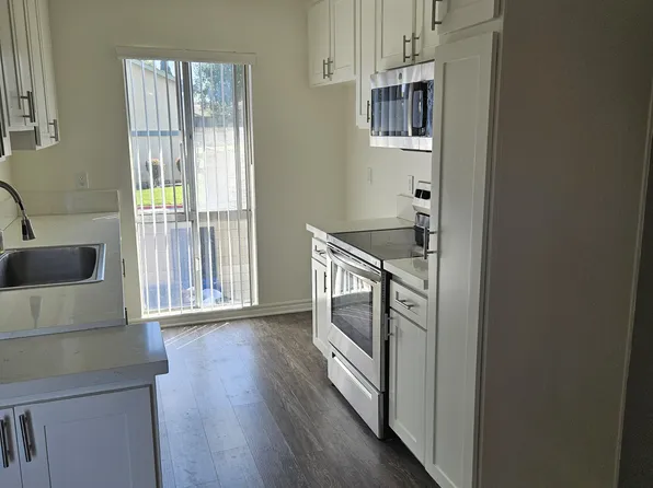 16132 Malaga Ln #F, Huntington Beach, CA 92647