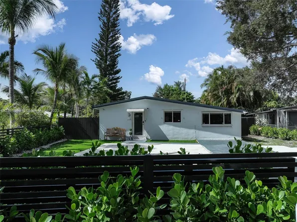 1776 NE 179th St, North Miami Beach, FL 33162