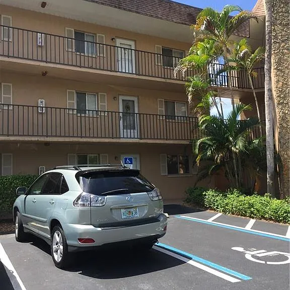 5651 Rattlesnake Hammock Rd #C-108 — Photo 10