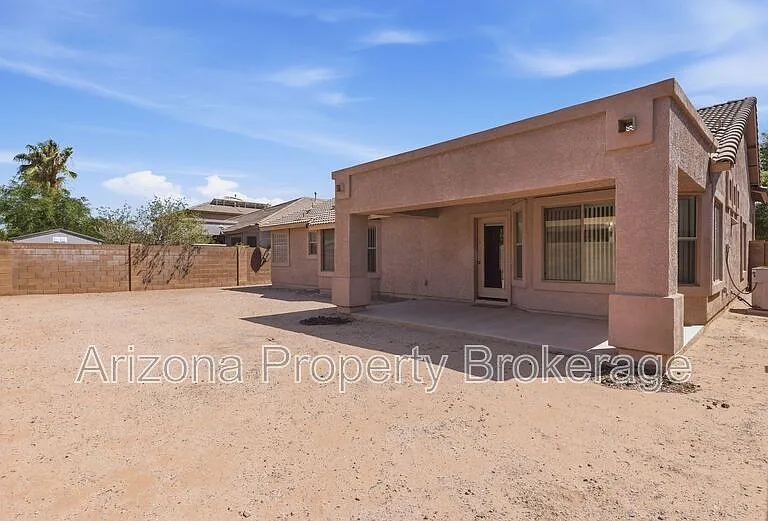 15006 W Cameron Dr — Photo 31