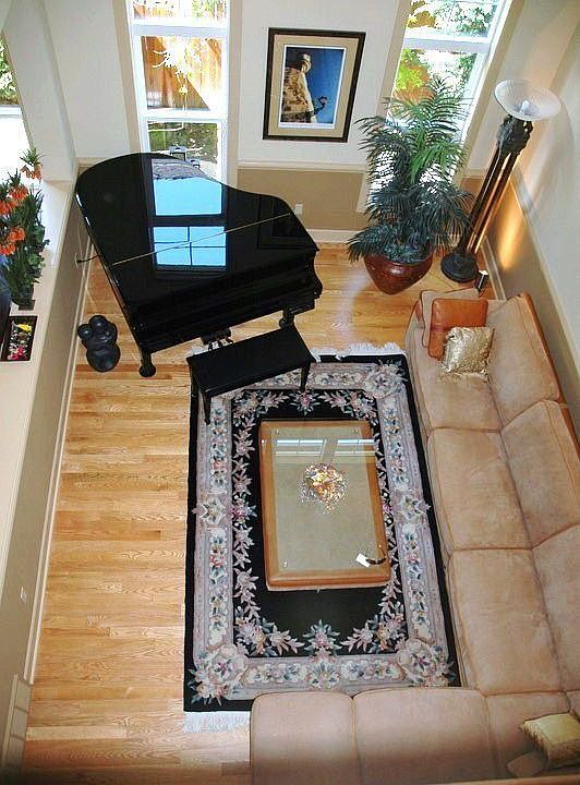 Lofted ceiling with Fan