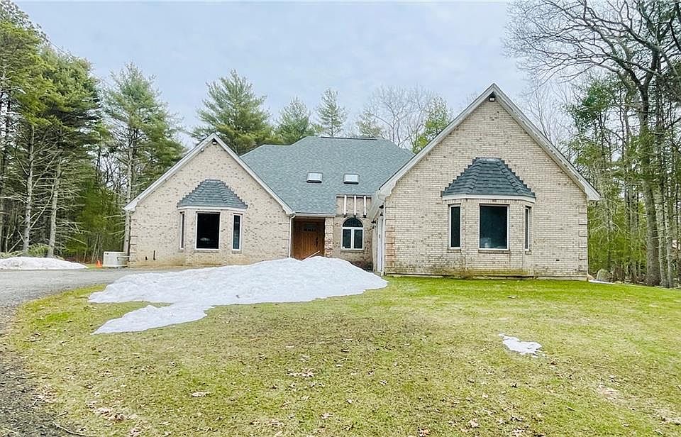 1st image of 290 Mile Rd