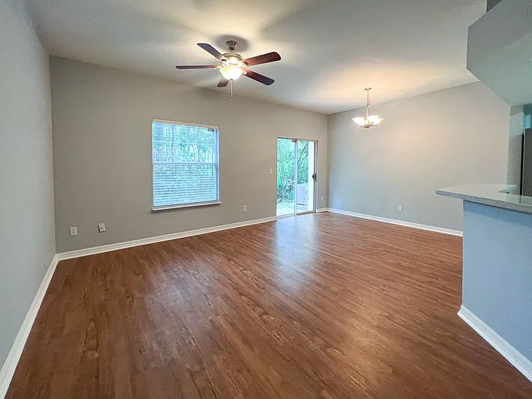 5048 NW 1st Pl — Photo 31