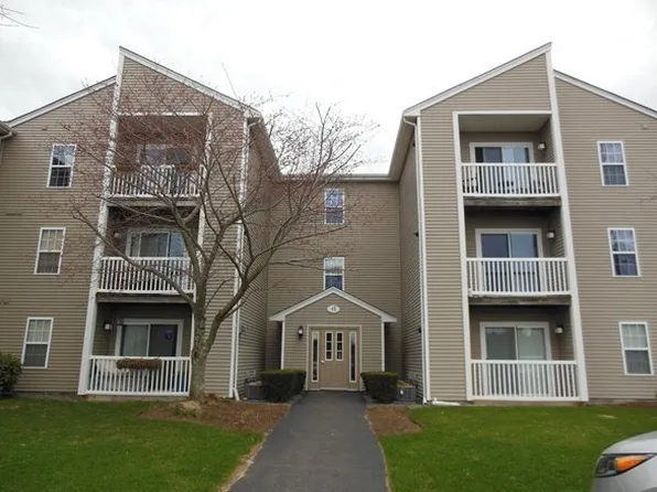 4 Marc Dr APT 4D2, Plymouth, MA 02360