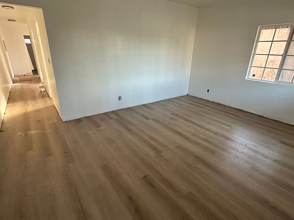 2nd image of 3321 Josephine St #3323