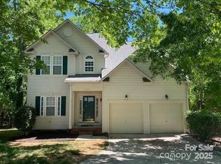 5323 Dewmorn Pl, Charlotte, NC 28269