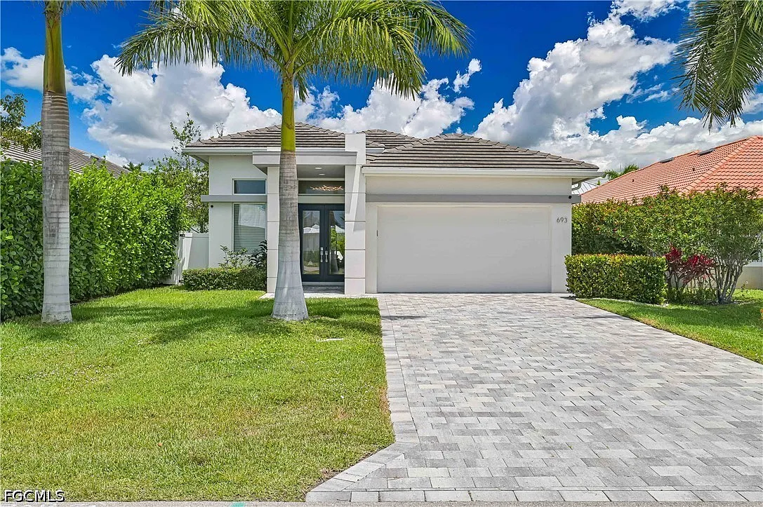 4 bed, 3.0 bath, 2014 sqft, $10,500 — Photo 2