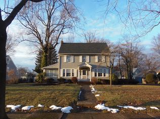 232 Oak Pkwy, Dunellen, NJ