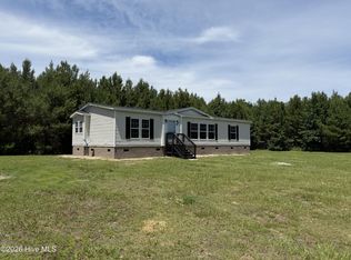 194 Barbee Rd, Richlands, NC 28574