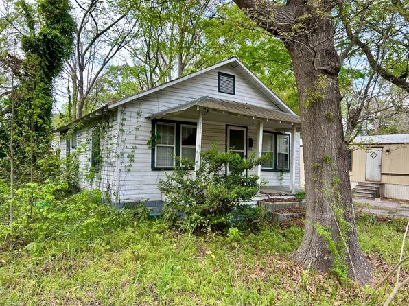 213 Horne St, Saint George, SC 29477