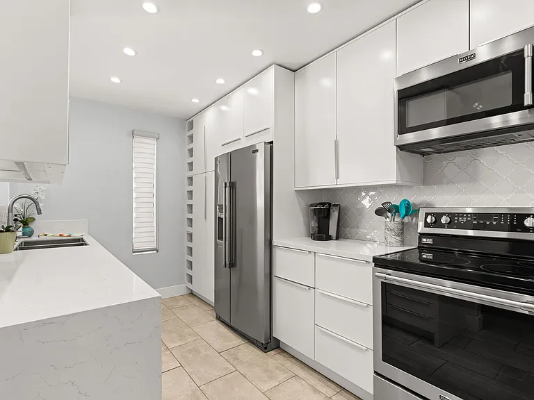 877 E Arenas Rd — Photo 15
