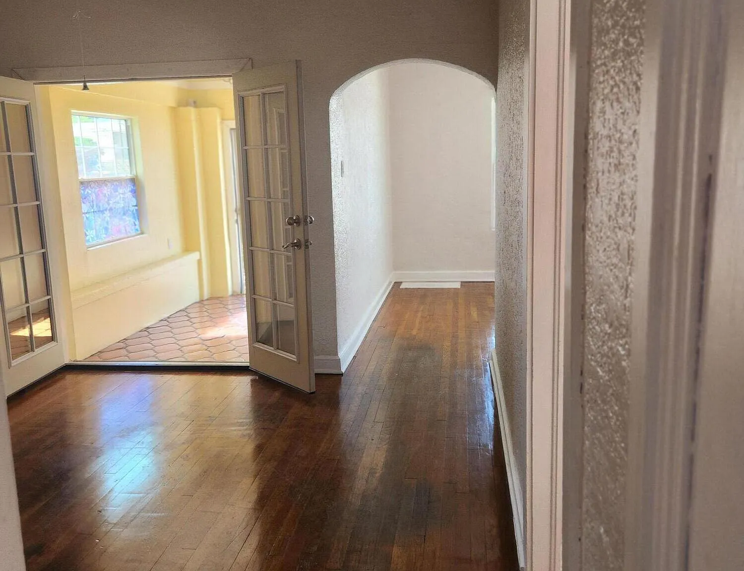 2 bed, 1.0 bath, 924 sqft, $1,150 — Photo 4