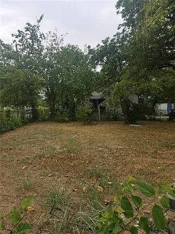 2nd image of 3309 Navaro St