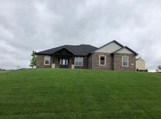 5810 Steeplegate Ct, Wardsville, MO 65101