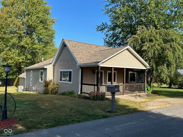 430 N Stockton St, Jamestown, IN 46147