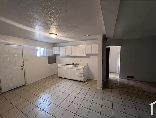 2 bed, 900 sqft, $1,149 — Photo 2