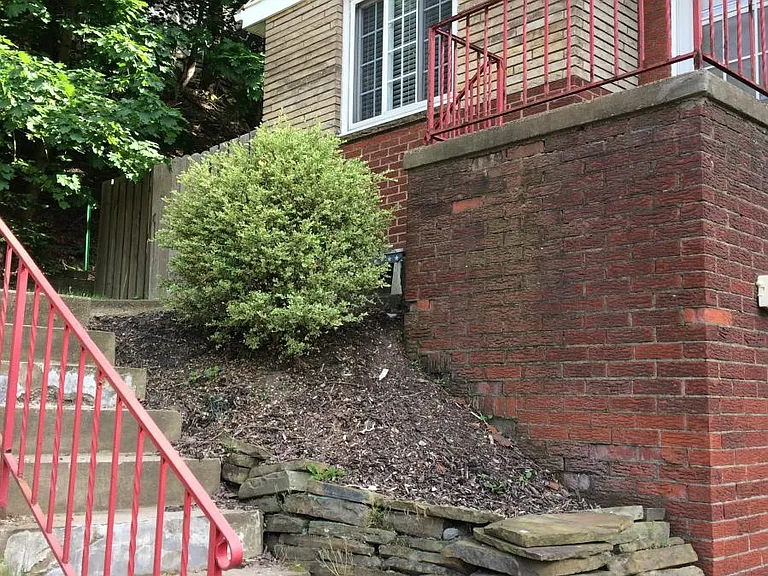 3707 Beechwood Blvd — Photo 1