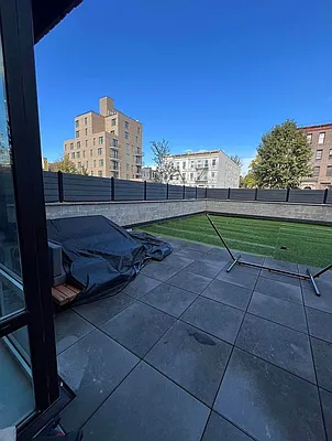 Rented by EXR | media 16