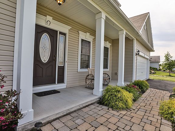 2nd image of 115 Longton Pl