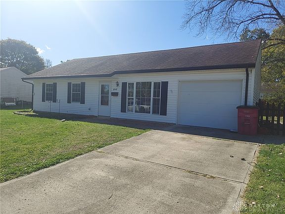 2nd image of 207 Palm Ct