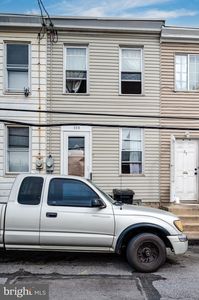 235 Maple St, Reading, PA, 19602