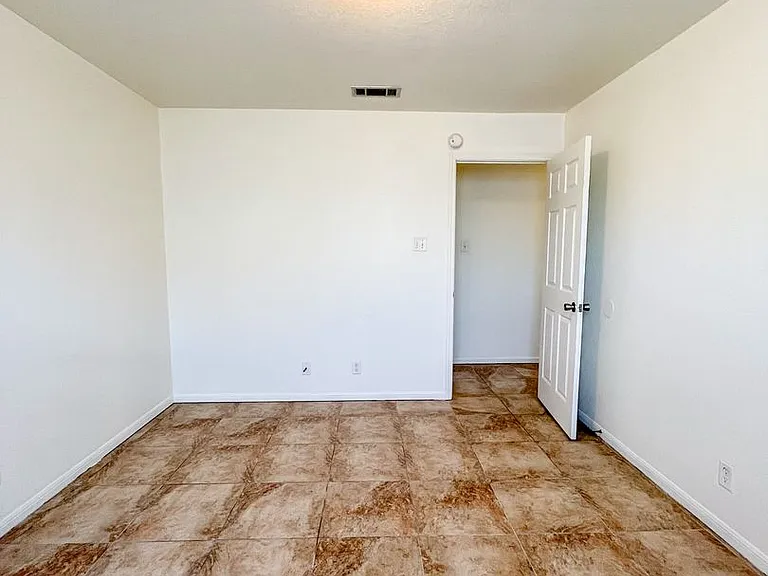 2603 Edgefield St — Photo 24