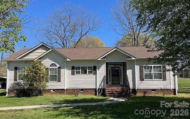 1st image of 3951 Springs Rd